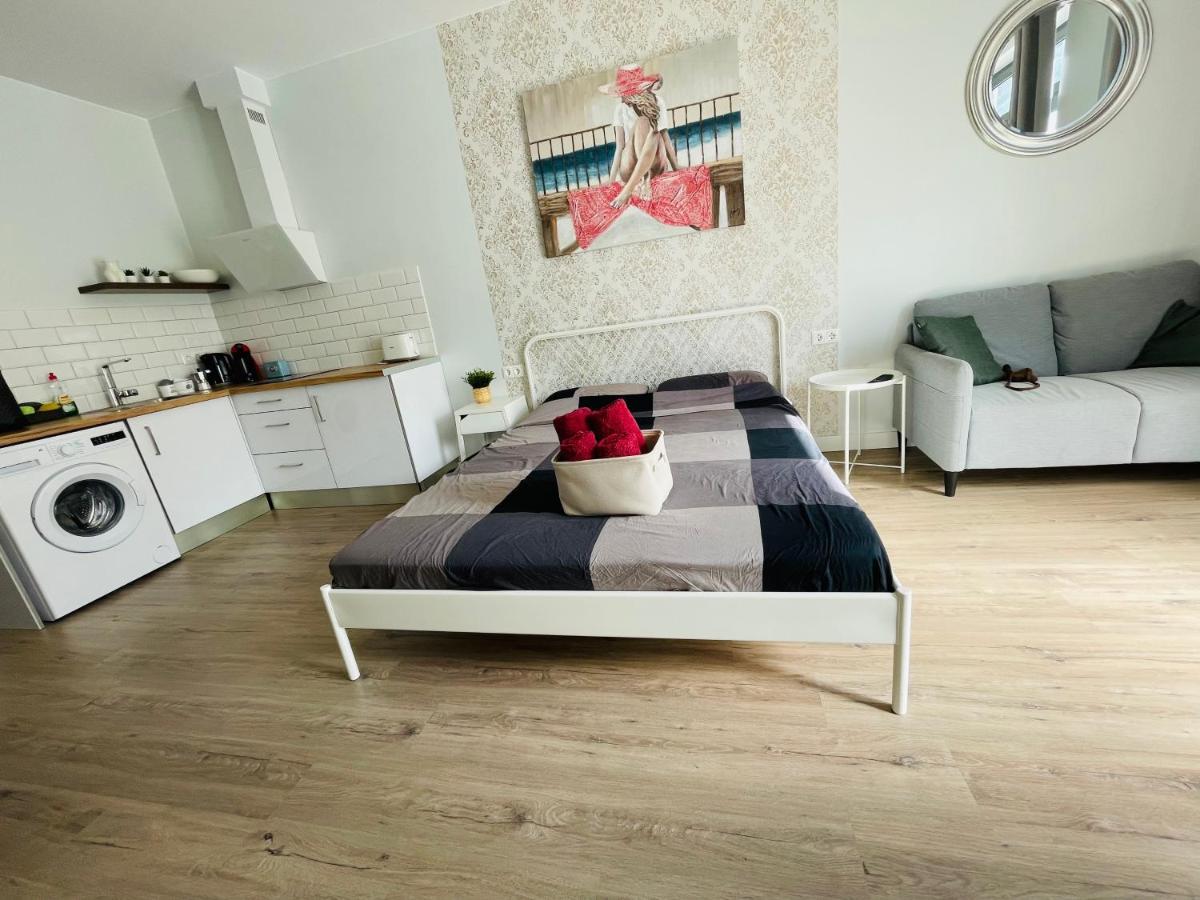 City Heart Alicante Studio Apartment - Castle View Εξωτερικό φωτογραφία